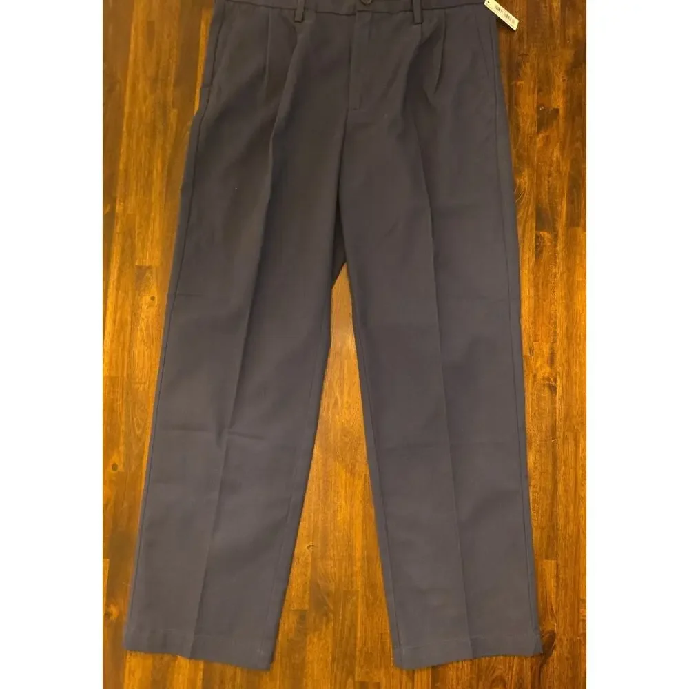 Amazon Essentials Men's Classic-Fit Casual Stretch Chino Pant, Navy, 33W x 30L - Picture 1 of 5
